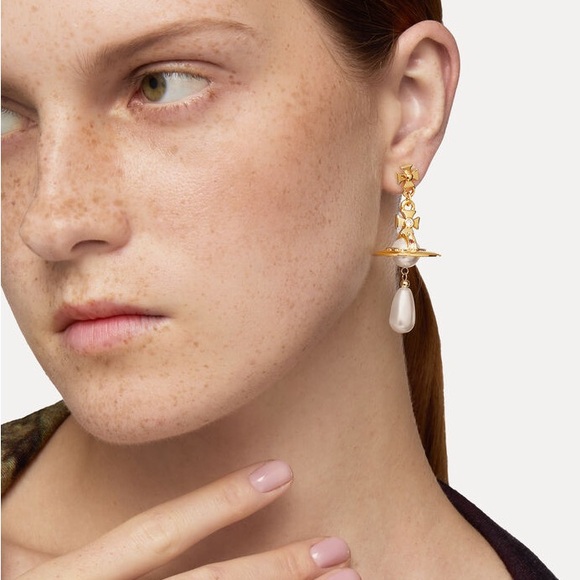 Vivienne Westwood Pearl Drop Earrings - Picture 4 of 5